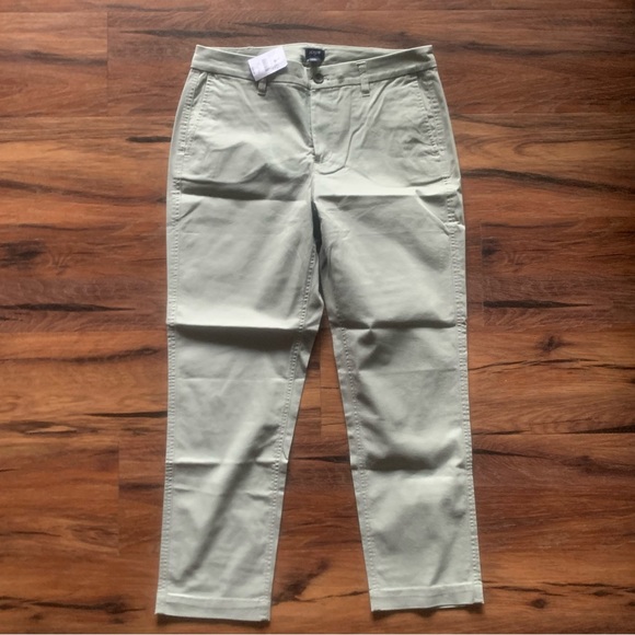 J Crew w’s 10 - High-rise girlfriend chino pant - pale spinach - Picture 1 of 6